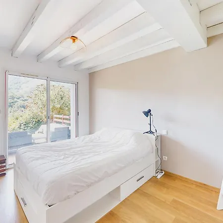 Belle Maison Vue Montagnes Semesterbostad *