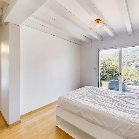 Semesterbostad Belle Maison Vue Montagnes *