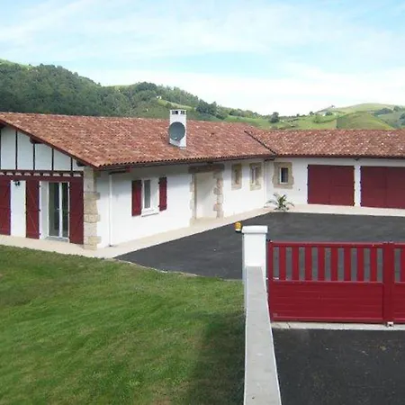 Belle Maison Vue Montagnes Semesterbostad