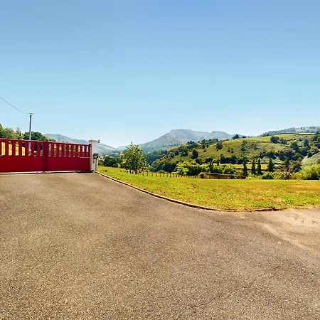 Belle Maison Vue Montagnes Semesterbostad *