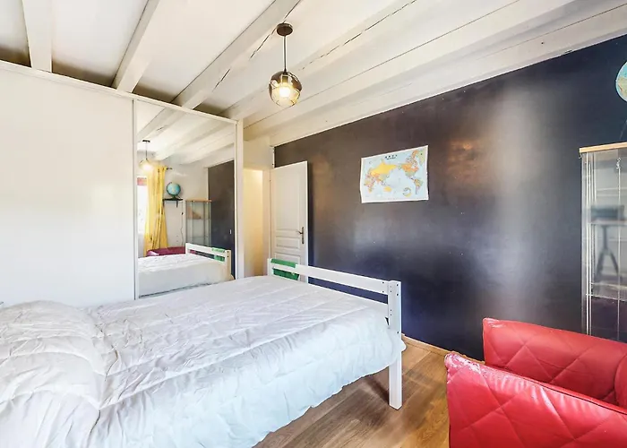 Belle Maison Vue Montagnes * بيداري