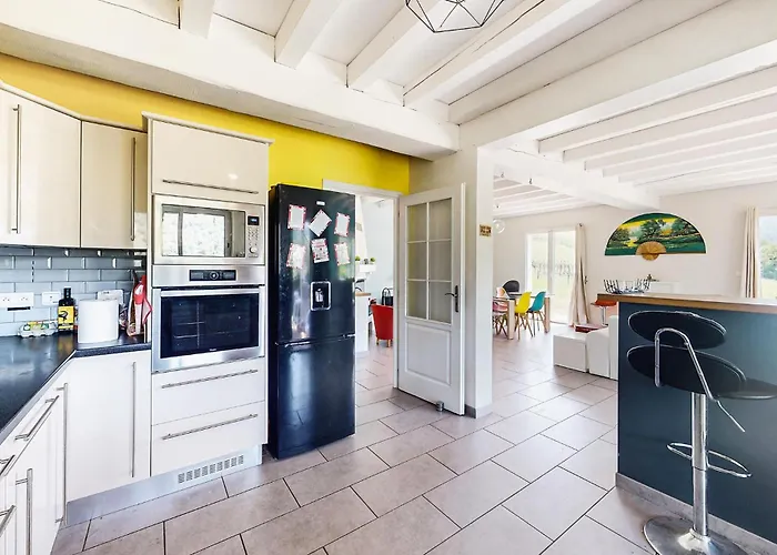 Belle Maison Vue Montagnes بيت للعطل