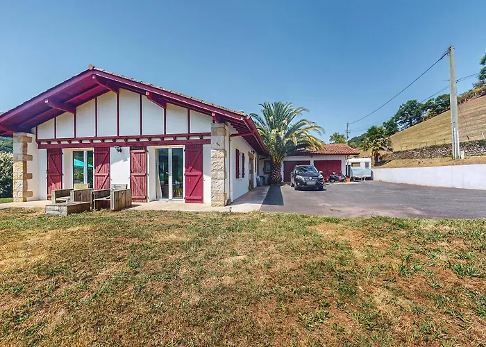 Belle Maison Vue Montagnes بيت للعطل بيداري